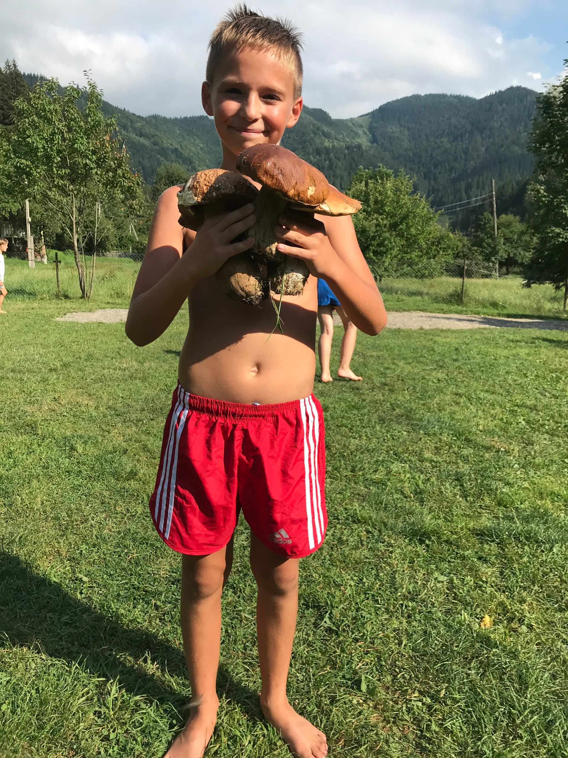 Фото з дитячого табору Eco Holiday в Карпатах - активності та відпочинок дітей 15